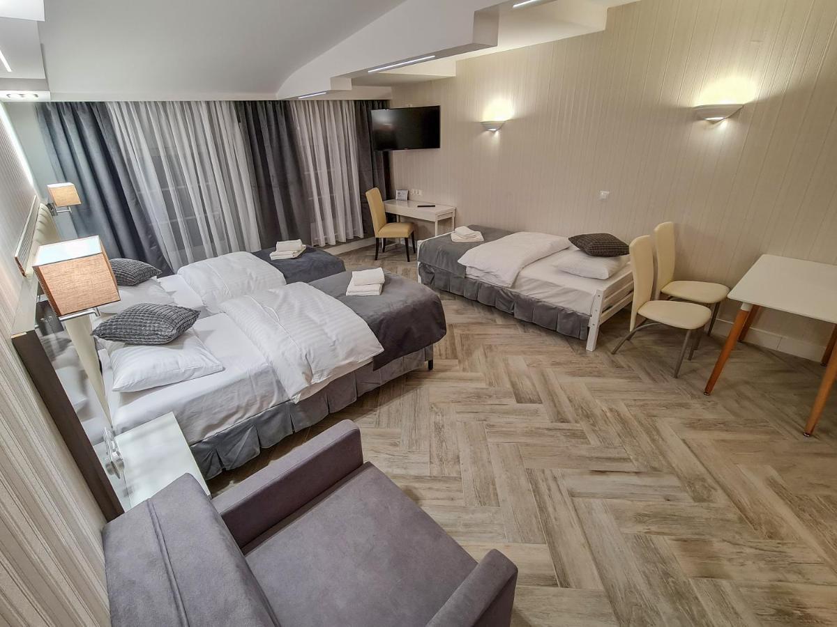 Apartamenty Hayduk Жари Екстер'єр фото