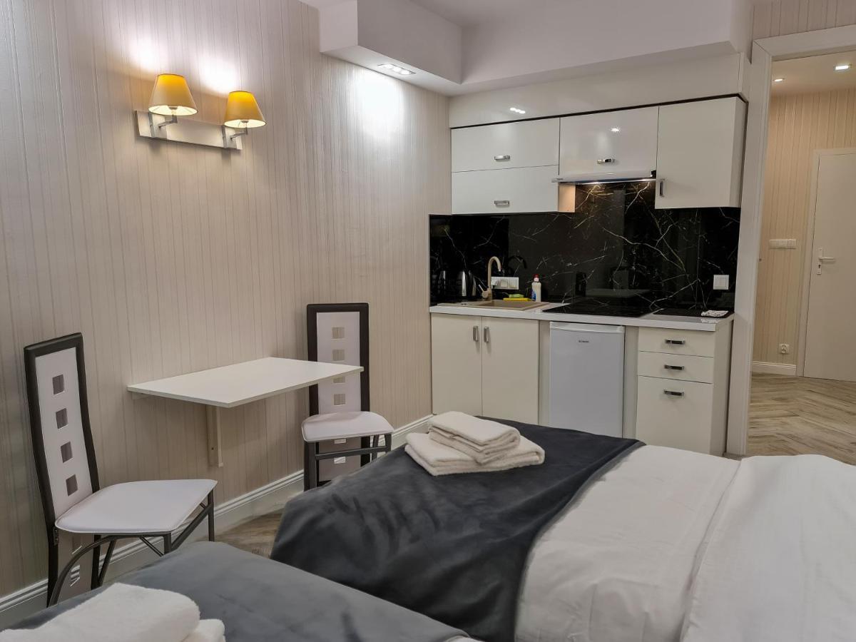 Apartamenty Hayduk Жари Екстер'єр фото