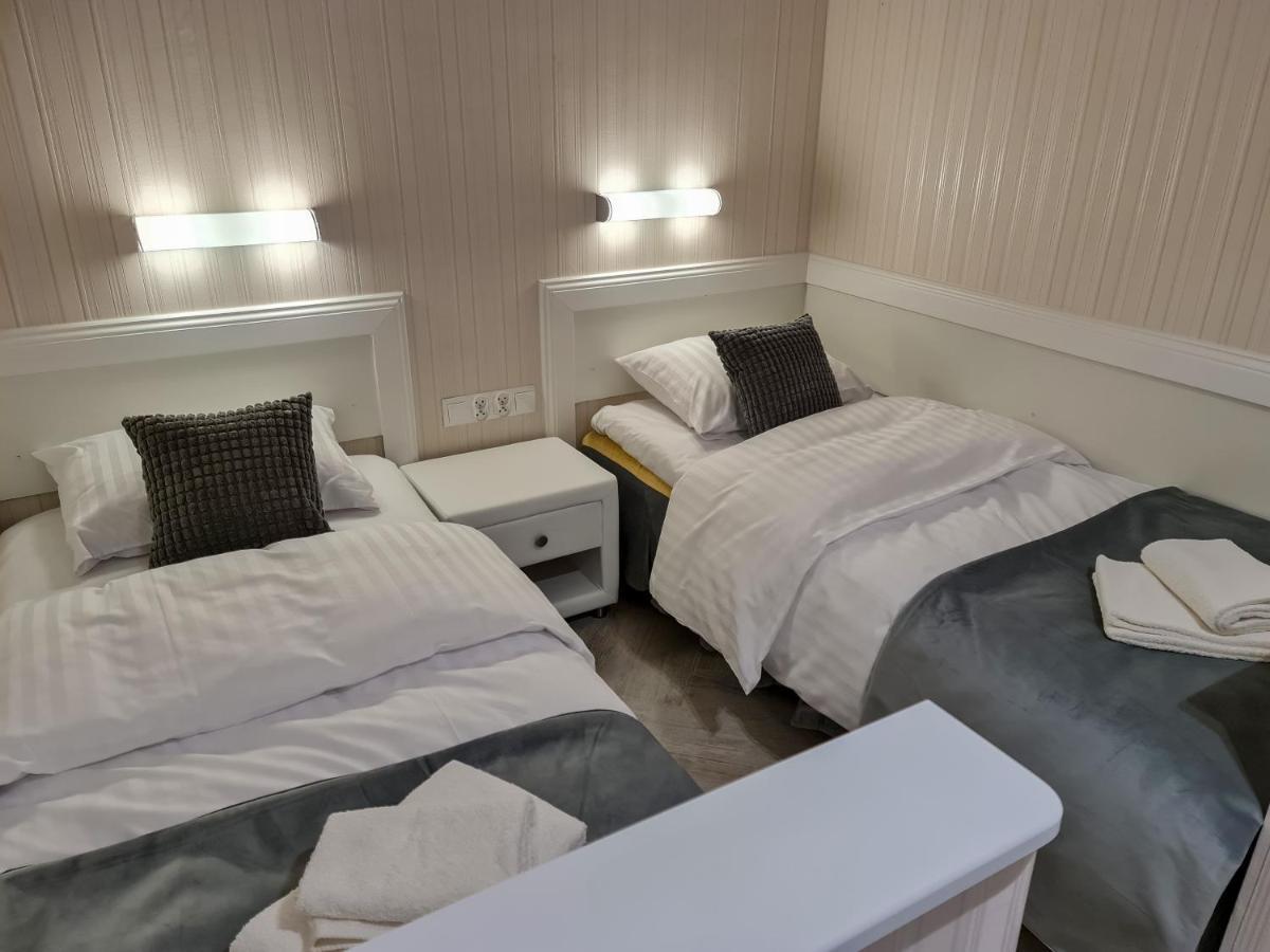 Apartamenty Hayduk Жари Екстер'єр фото