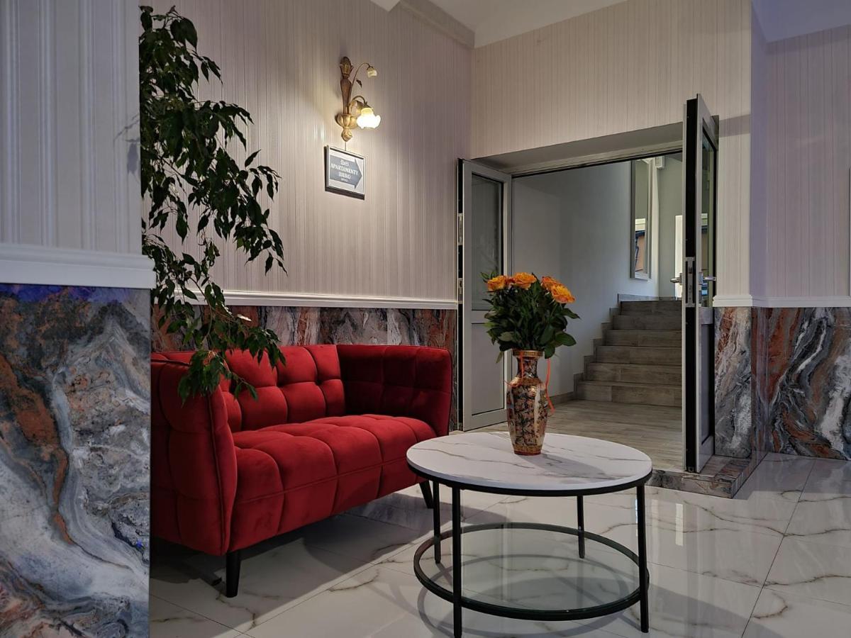 Apartamenty Hayduk Жари Екстер'єр фото