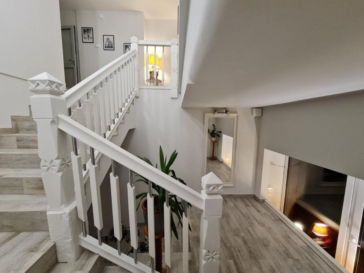 Apartamenty Hayduk Жари Екстер'єр фото