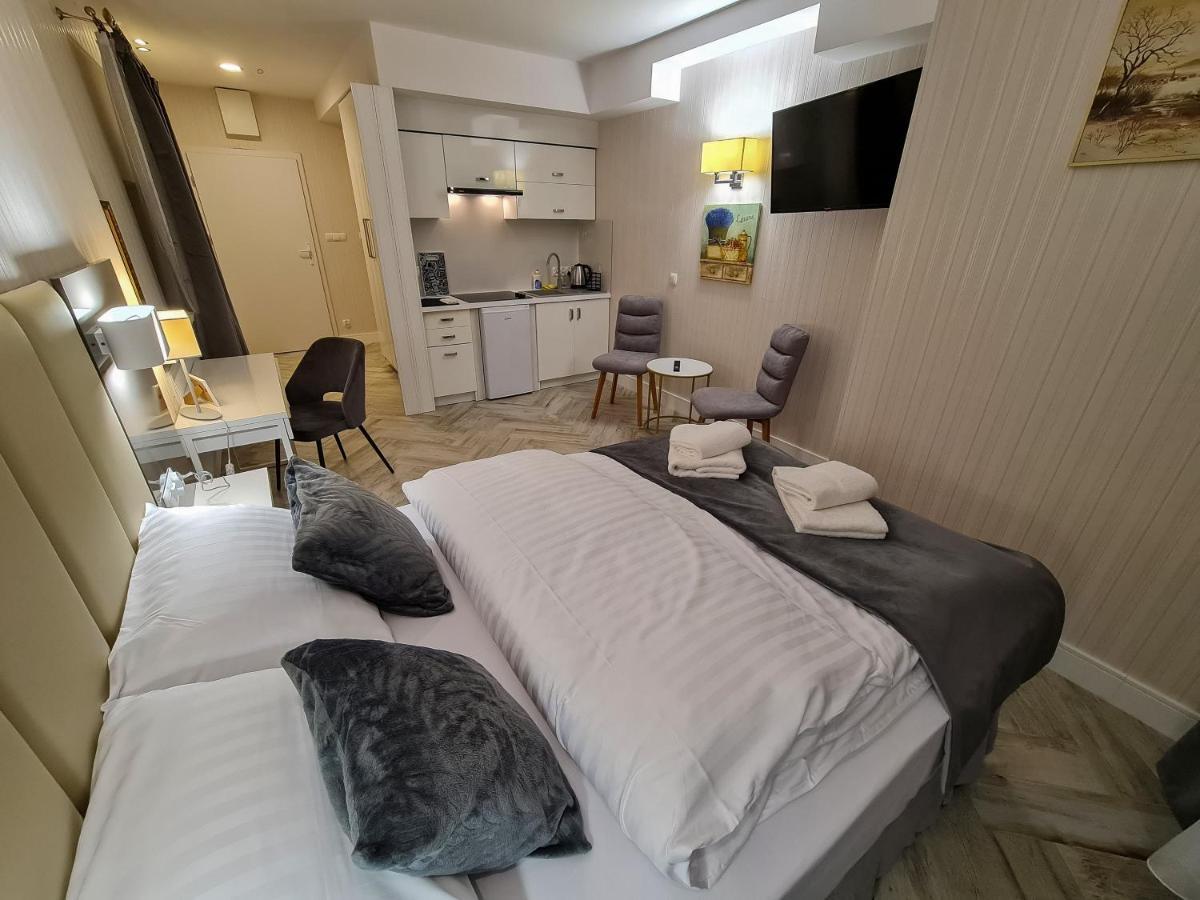 Apartamenty Hayduk Жари Екстер'єр фото